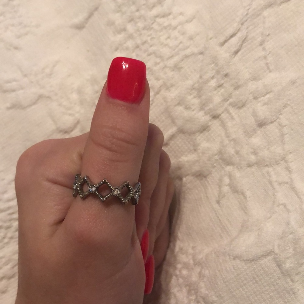 Ring - Picture 3 of 3